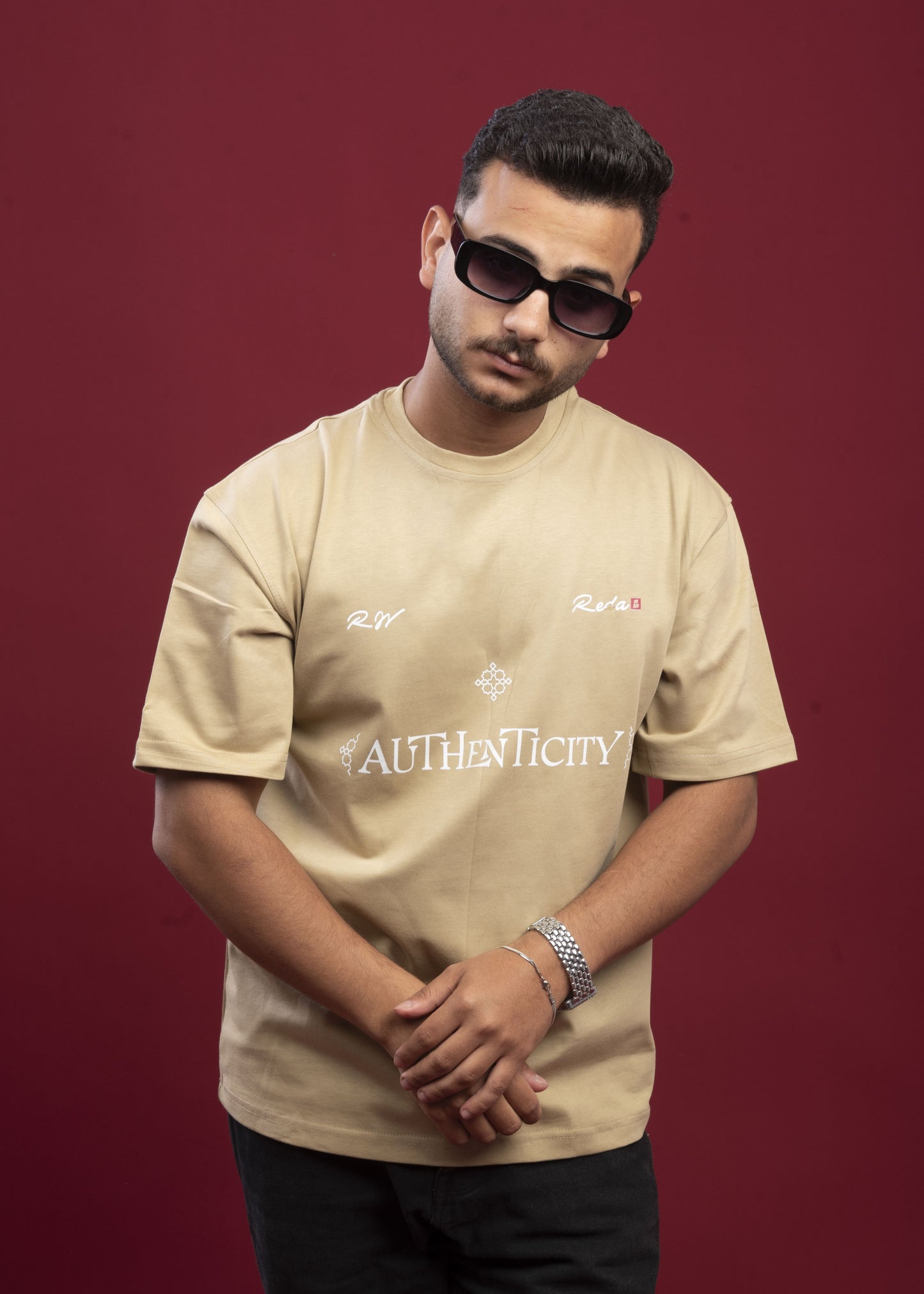 T-shirt over size  ( AUTHENTICITY)